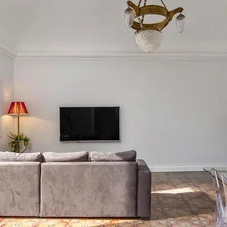 Casa Do Re Apartment *